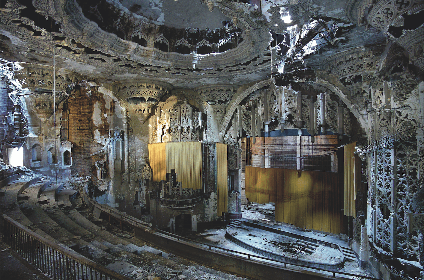 Carnet de voyage : Les Ruines de Detroit - Yves Marchand et Romain Meffre - Bouts du monde