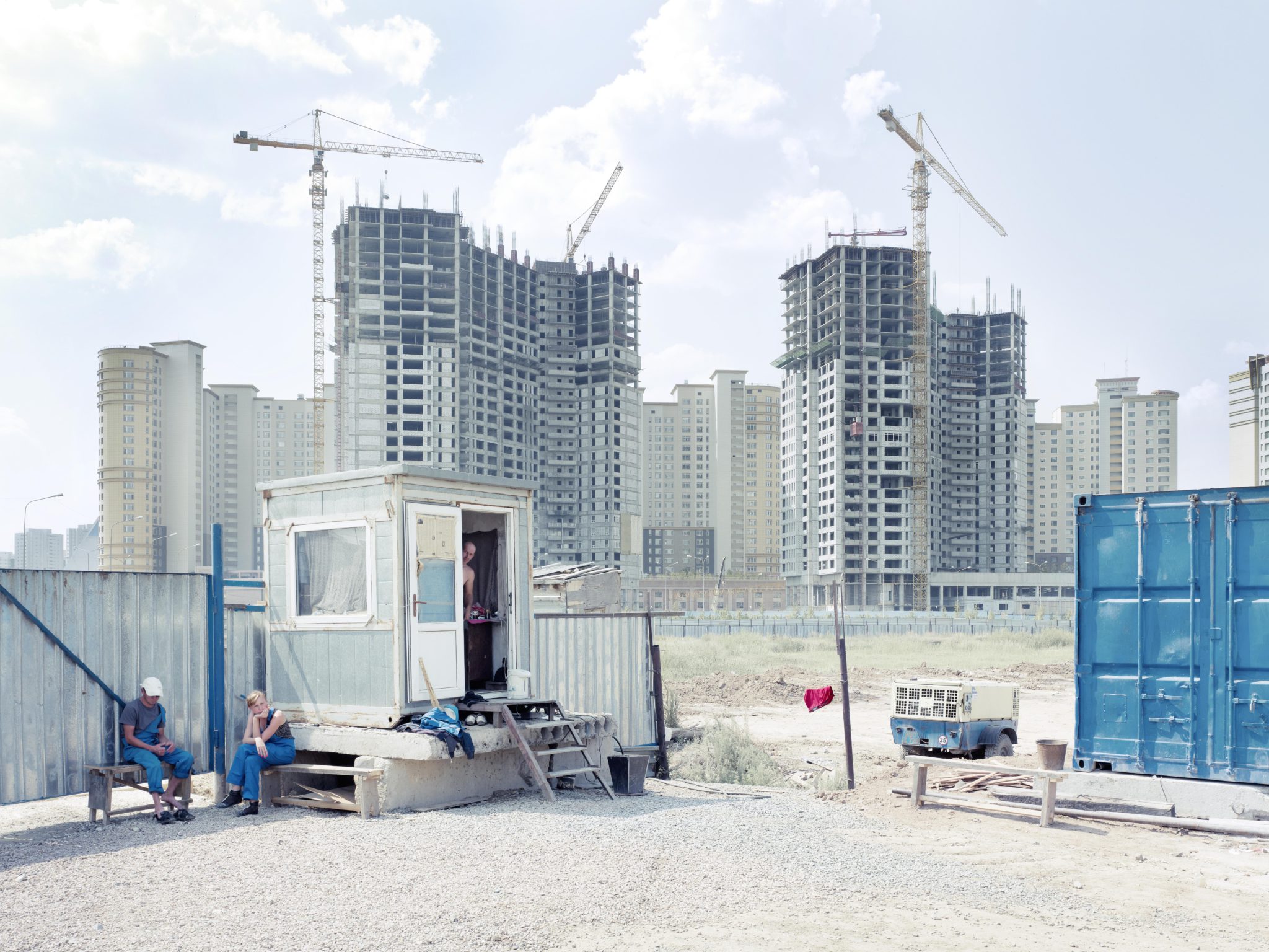 Fabrice Fouillet - photographie - Astana - Kazakhstan - Bouts du monde tirage d'art photo : chantier à Astana par fabrice Fouillet, Kazakhstan - Bouts du monde