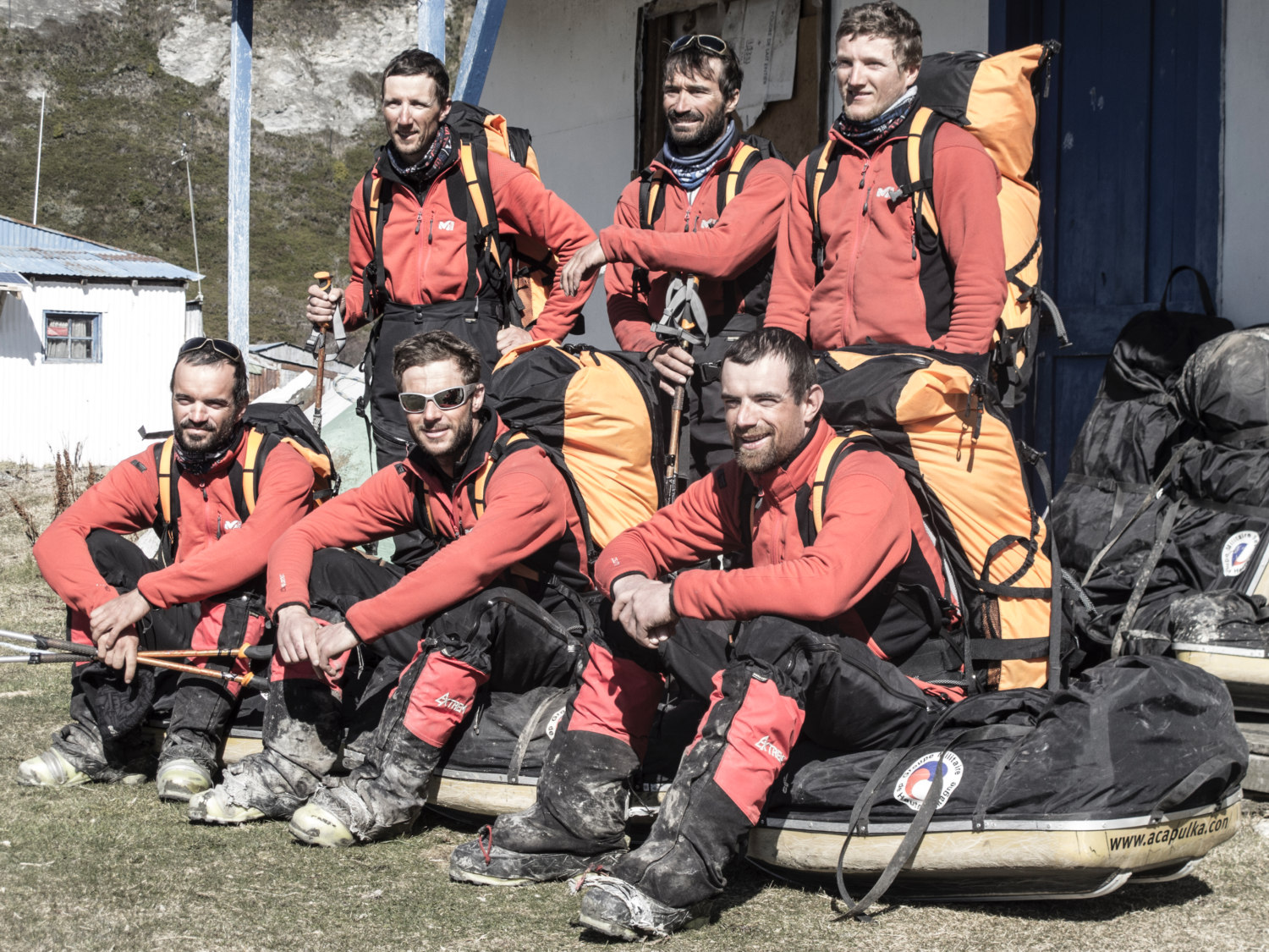 Le groupe militaire de haute montagne après sa traversée de la cordillère de Darwin en 2011.